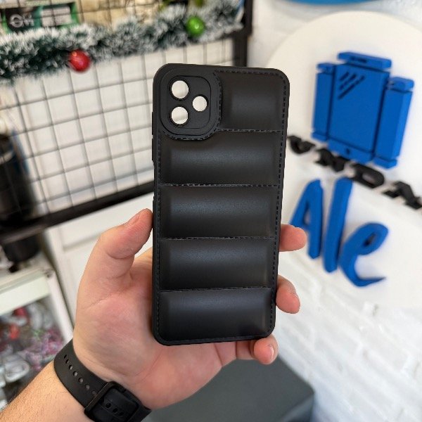 Producto - Puffer Negra - Samsung A05