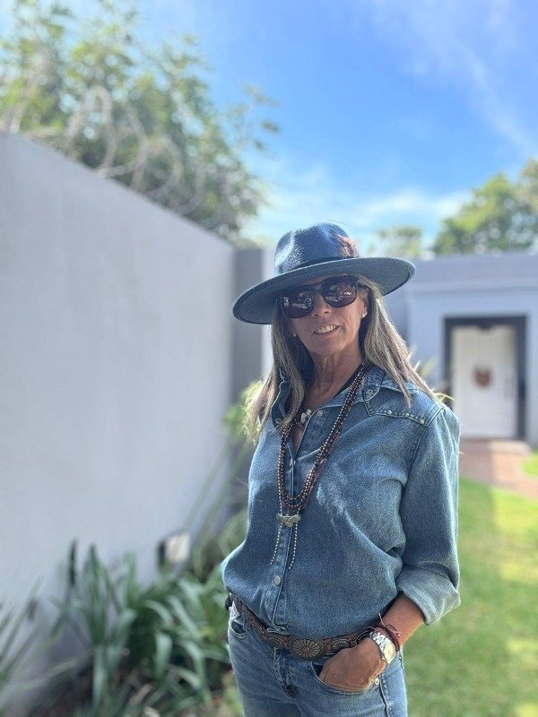 Producto - Camisa de Jean con tachas