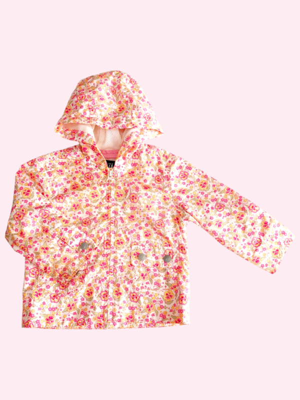 Producto - Campera rompevientos impermeable crudo con flores GAP 2 años