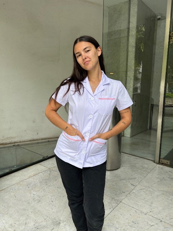 Producto - CARMESÍ CONFORT (Blanca detalle Rosa)