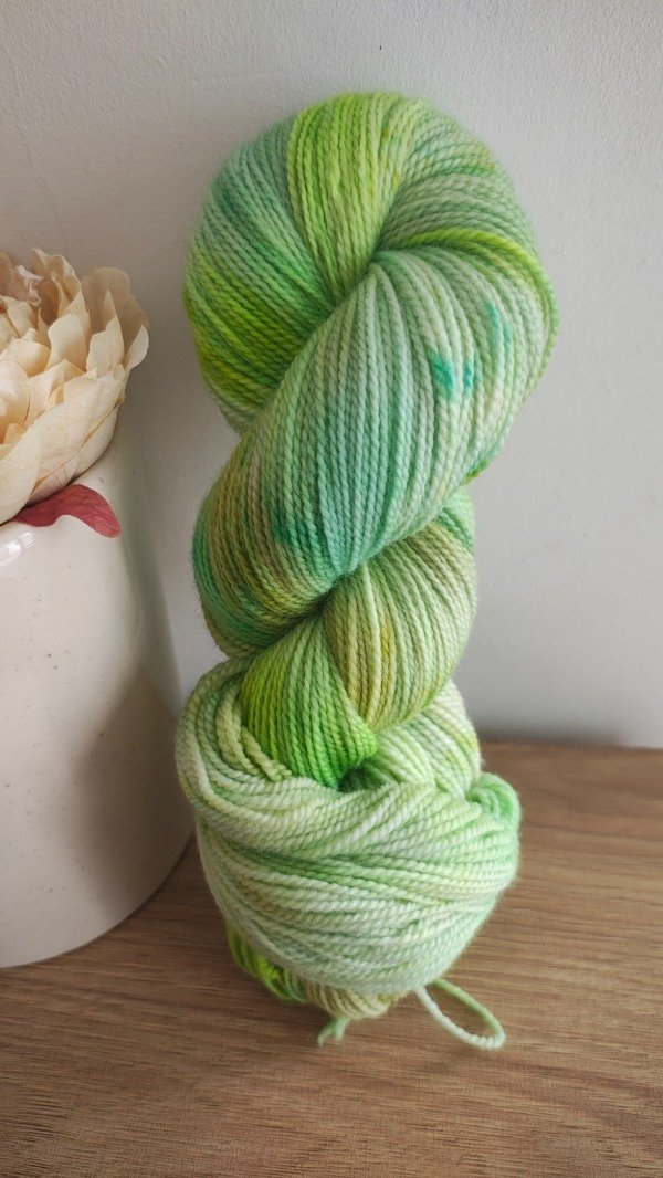 Producto - Rincón de Luz - Madejas huerfanitas Lana