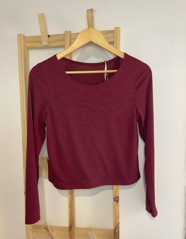 Producto - Remera Borgoña