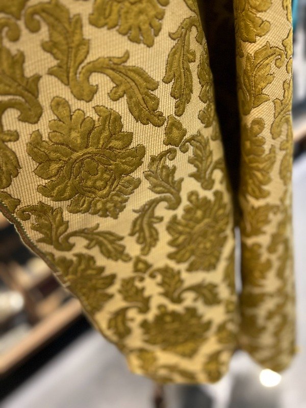 Producto - Gran pieza en jacquard en tonos dorados