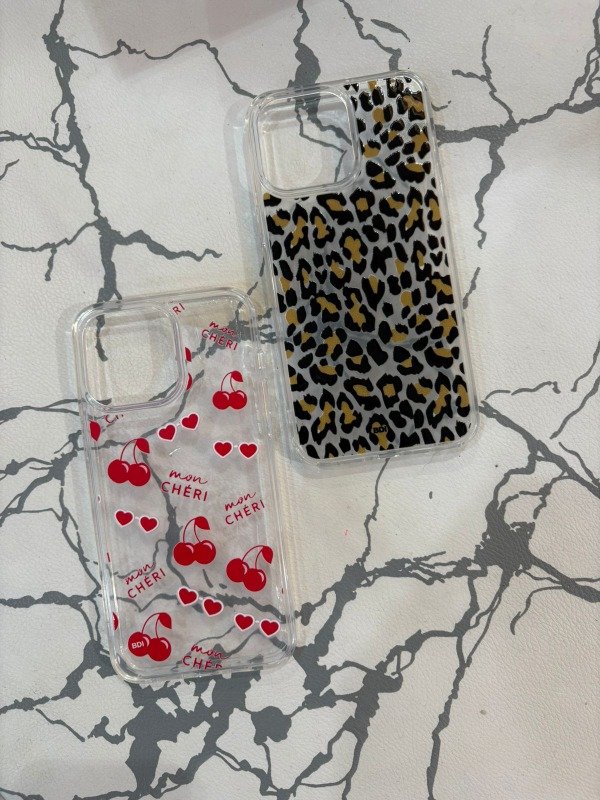 Producto - case animal print iph 15
