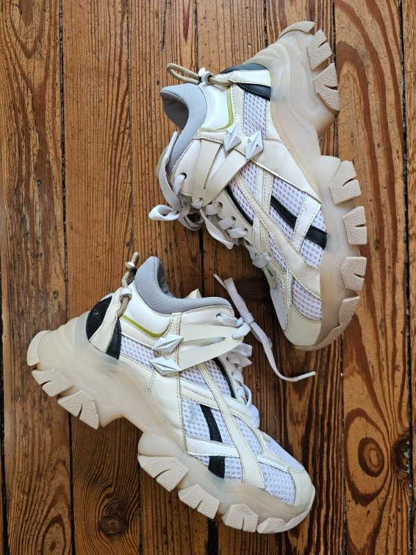 Producto - Zapatillas Jazmín Chebar Blancas n37