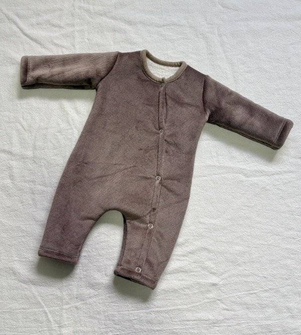 Producto - Enterito Corderito Marron