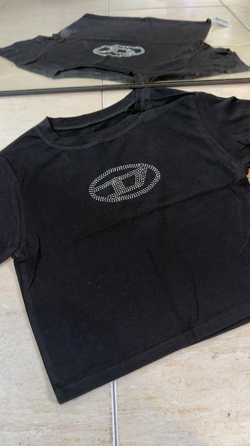 Producto - REMERA DIESSEL NEGRA - 1