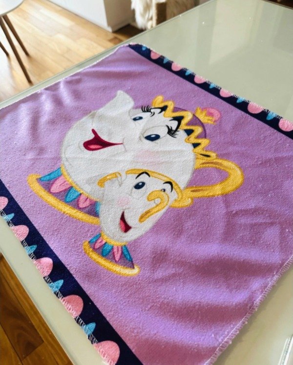 Producto - Individual / mini toalla Sra. Potts y Chip