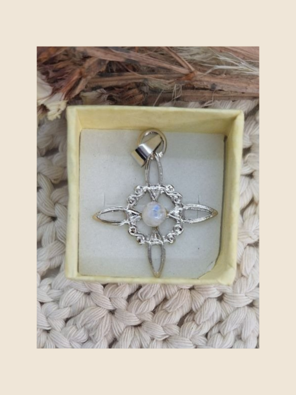 Producto - Nudo de bruja "Piedra de la luna"