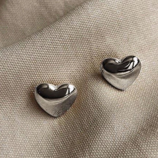 Producto - Aros Love forma corazón plateado