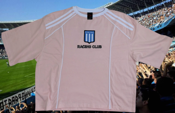 Remera boxi bordada rosa Racing Club — imagen 3