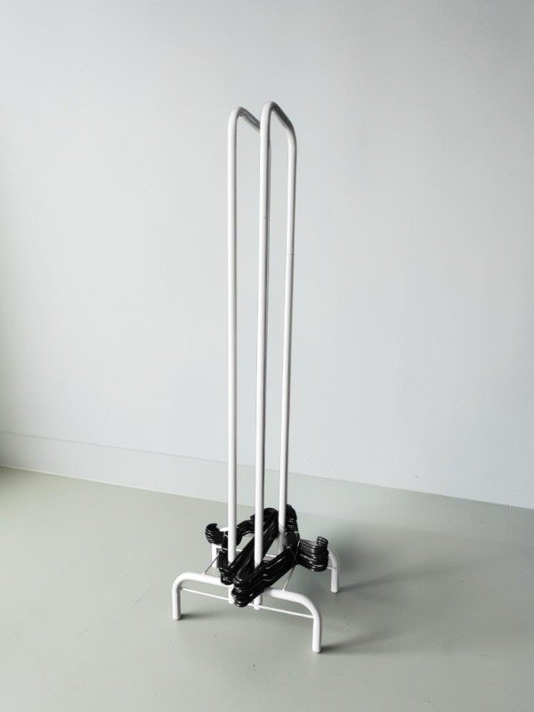 Producto - porta percha doble sin rueda blanco