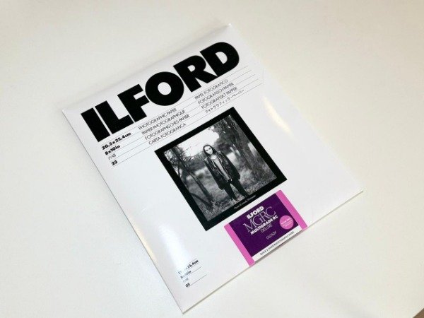 Producto - Papel Ilford Multigrade RC 20x25cm  (8x10") - Glossy  - 25 Hojas