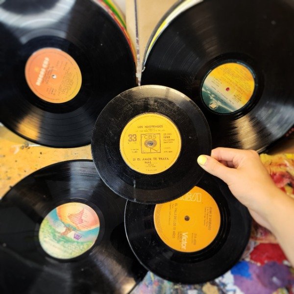 Producto - COMBO 3 vinilos LP + 2 vinilos peques