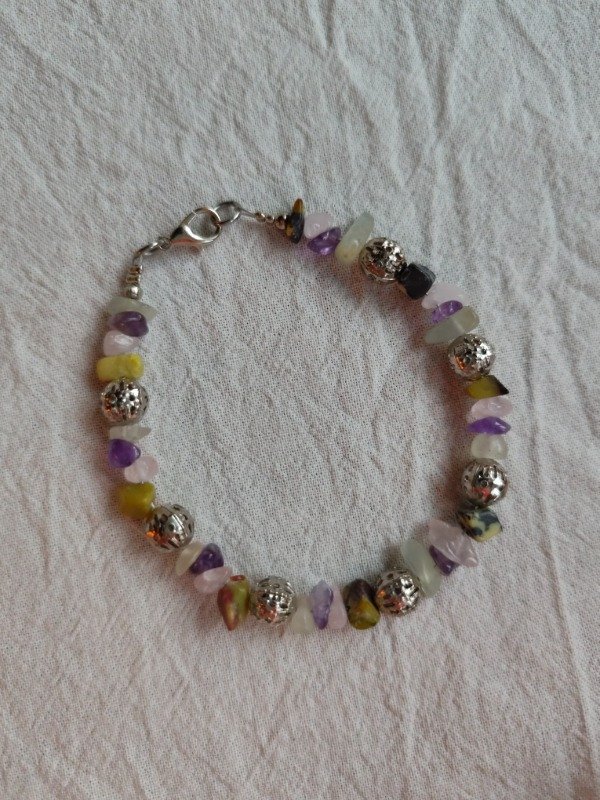 Producto - PULSERA MIX: AMATISTA, CUARZO ROSA, SERPENTINA Y ÓNIX CIELO