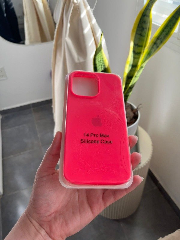 Producto - Silicone Case Rosa Fluo  (Iphone 14 Pro Max)