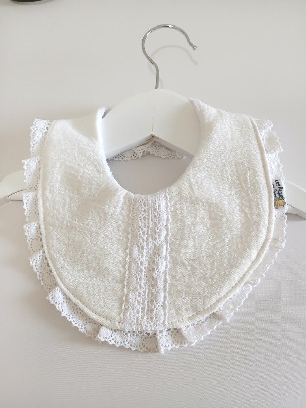 Producto - Babero Tiza Aurelia c/ puntilla