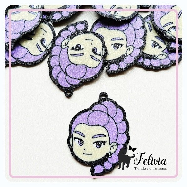 Producto - Dije Demon Hunters. Rumi