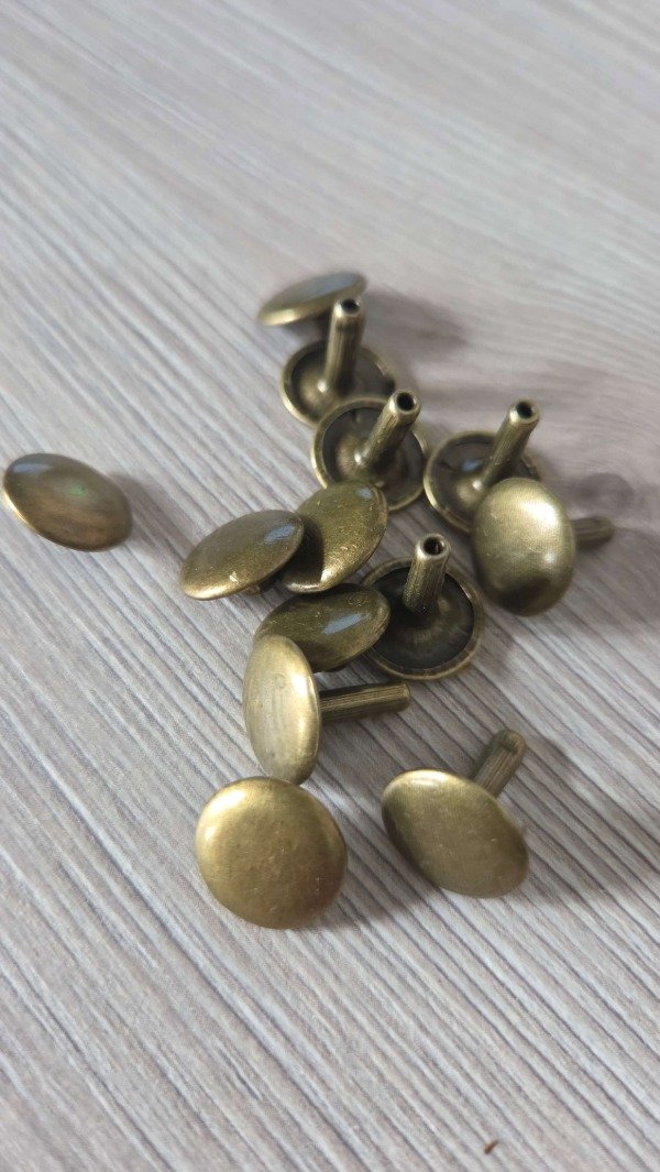 Producto - Remache  tapado 12-12 Bronce