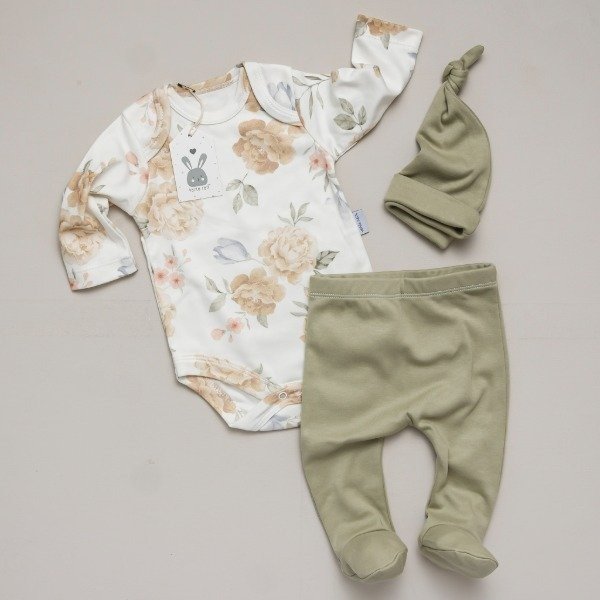 Producto - Anabel - Body estampado + ranita y gorro liso