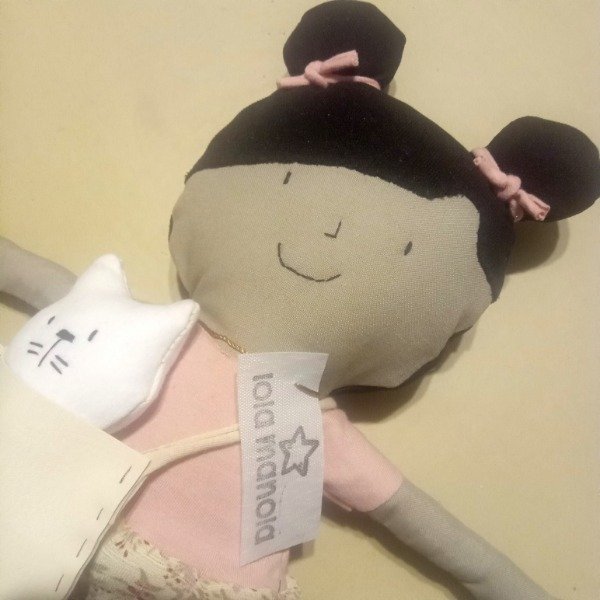 Producto - muñeca artesanal Belu