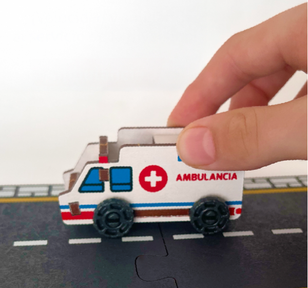 Producto - Autito Ambulancia - Mis Calles