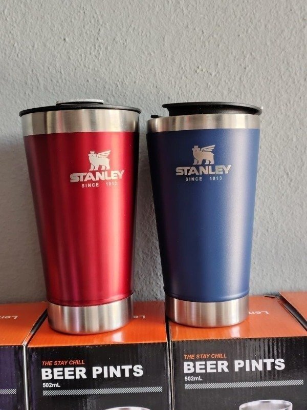 Producto - Vaso cervecero con tapa y destapador Stanley 473 cm3 - 1