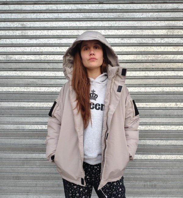 Producto - Campera Grey unisex importada