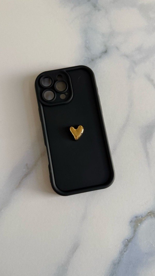 Producto - Funda corazón dorado Iph 16 pro max