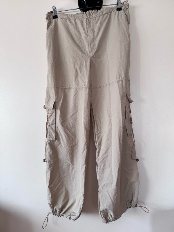 Producto - Pantalón impermeable CAMEL