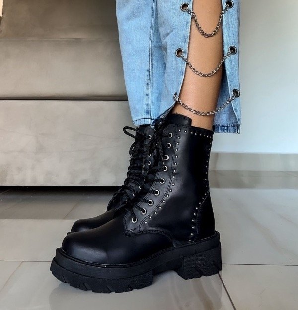 Producto - Linea Buy! ART 2020 TACHAS CUERO