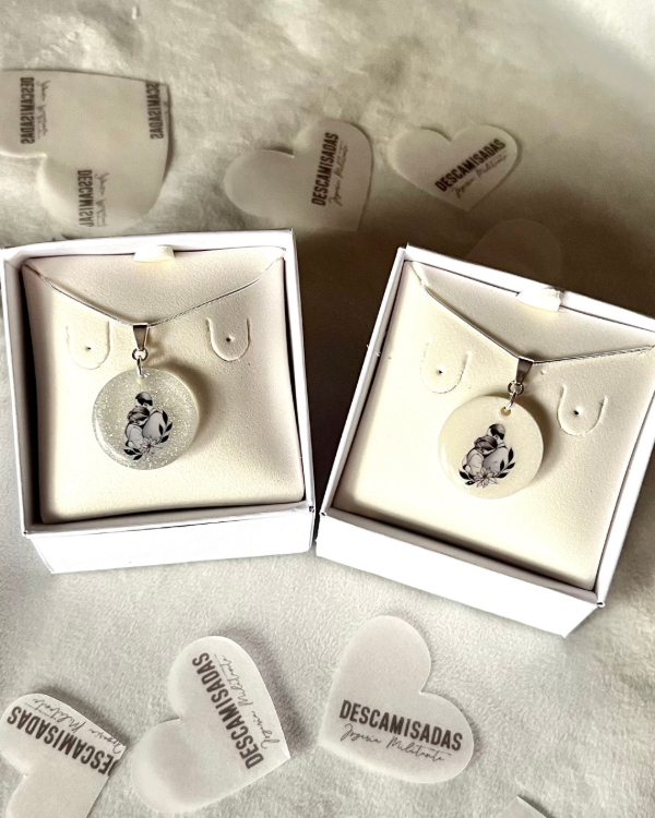 Producto - Dije redondo Abrazos EyJ