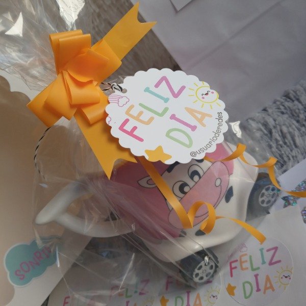 Producto - Tags Blonda ''FELIZ DÍA''