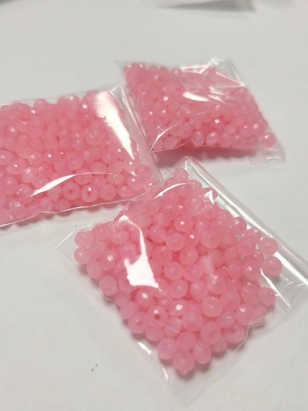 Producto - Donas fasetadas Rosa 6 mm - 1