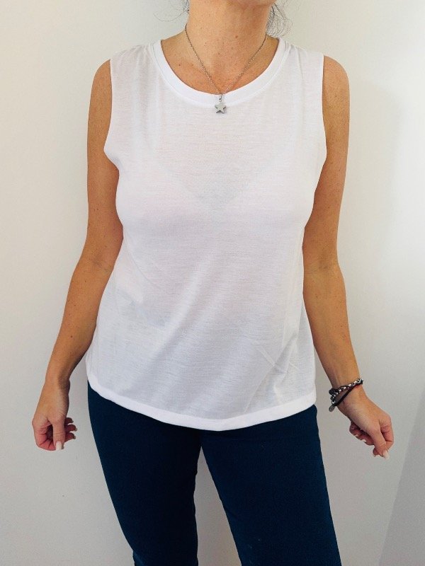 Producto - Musculosa al corte SUBLIMABLE de modal spum - 6