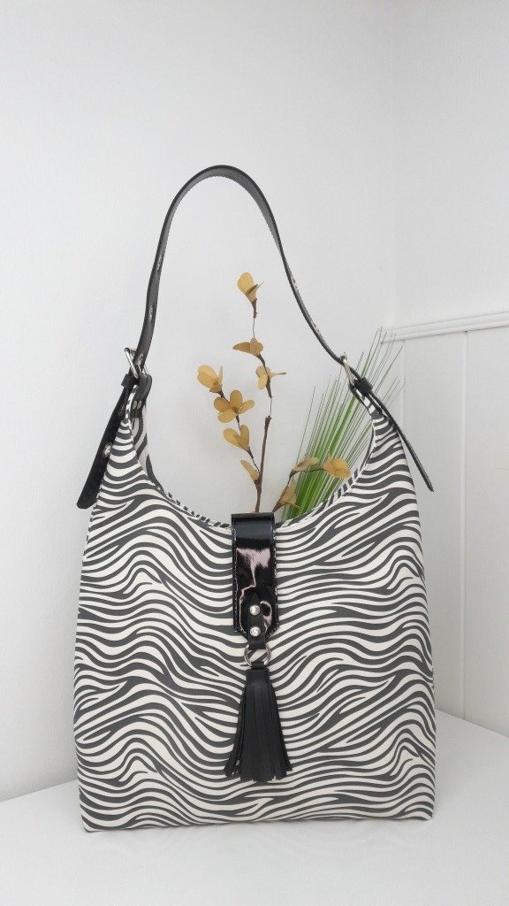 Producto - CARTERA FLEUR CEBRA