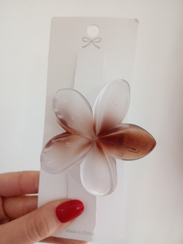 Producto - Broche Flor Hawaiana Comb Mate