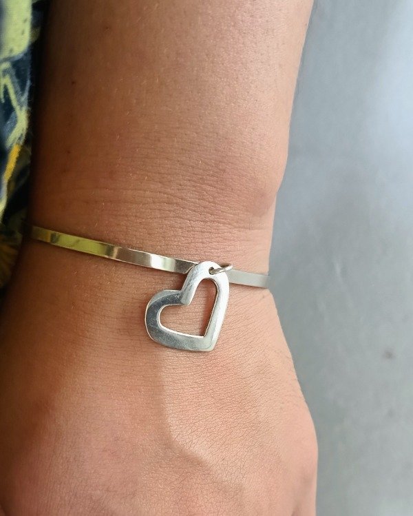 Producto - Esclava abierta 4mm con dije colgante