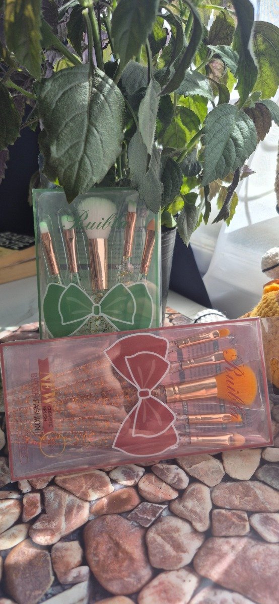 Producto - Set de brochas  moño en caja - 0