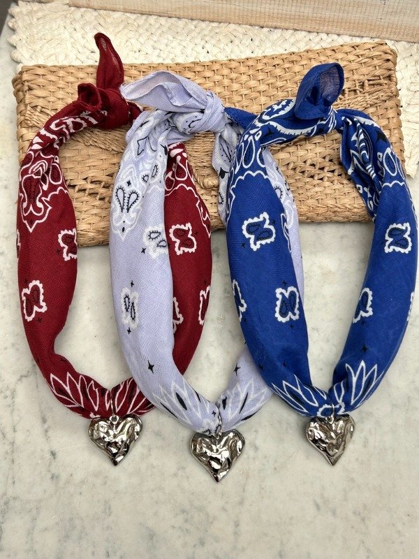 Producto - Collar BANDANA Cuore