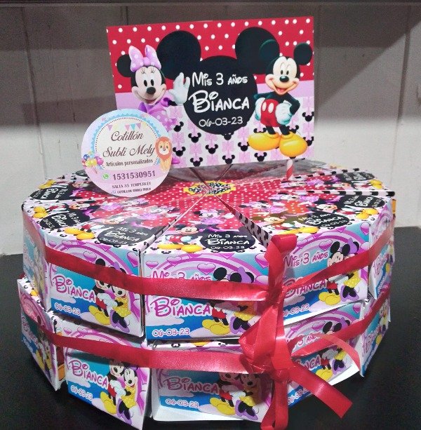 Producto - TORTA GOLOSINERA 13 PORSIONES CINTA PARA ATAR BANDEJA Y CENTRO DE TORTA DE PAPEL