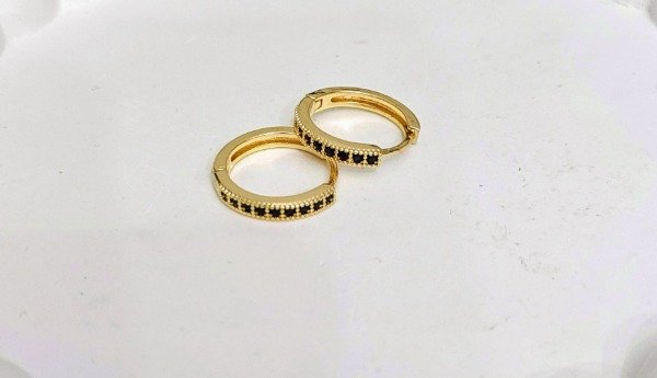 Producto - Argollas Click Micro Pave y Cubik Negros