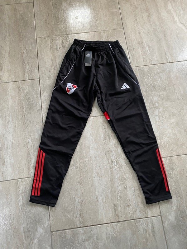 Producto - Pantalón de River 25/26