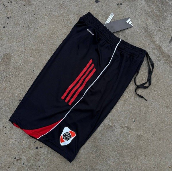 Producto - Bermuda 26' Negra