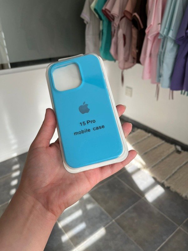 Producto - Silicone Case Celeste (Iphone 15 Pro)