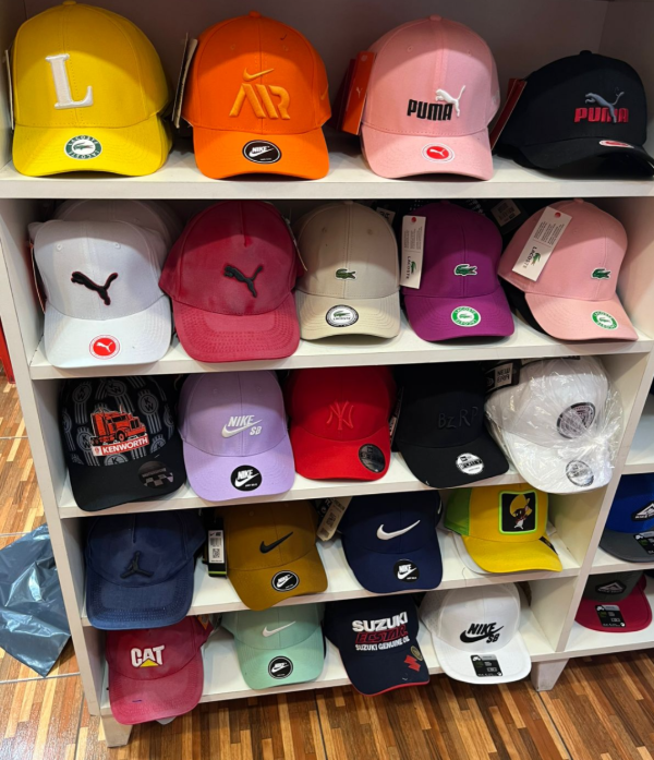 Producto - Gorras en curva 2