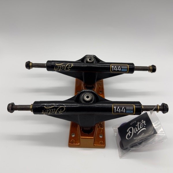 Producto - TRUCKS DATER HOLLOW 144MM