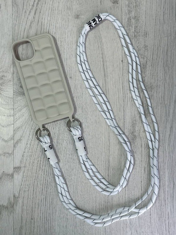 Producto - FUNDA TPU PUFFER CON CORREA IPHONE 13 / IPHONE 14 - 2