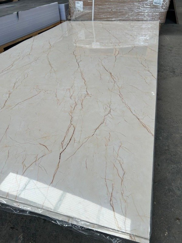 Producto - Placa de PVC Simil Mármol Color Calacatta