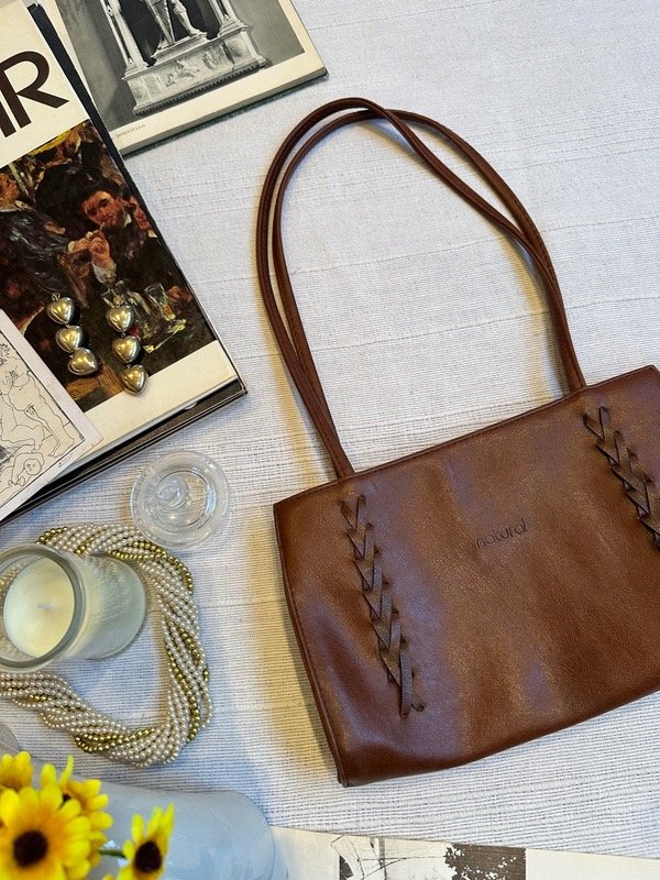 Producto - Mini bag chocolate de cuero